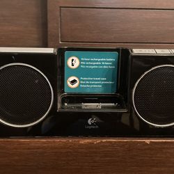 Logitech Dock Station iPod Speaker