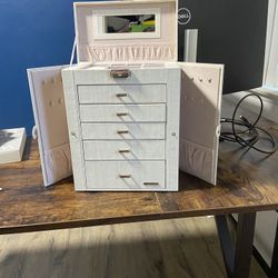 Synthetic Leather Jewelry Box