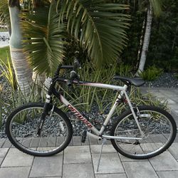 Specialized Hardrock Sport Bike