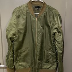 Men's Medium Ruched Nylon Olive Bomber Jacket By Jaywalker(Pick up🛒 In Bellevue)*Check out my Other Posts 🎁
