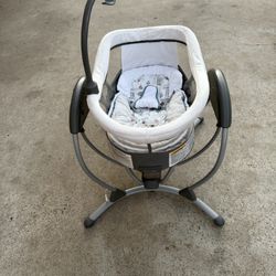 Graco Baby Swing/Bassinet