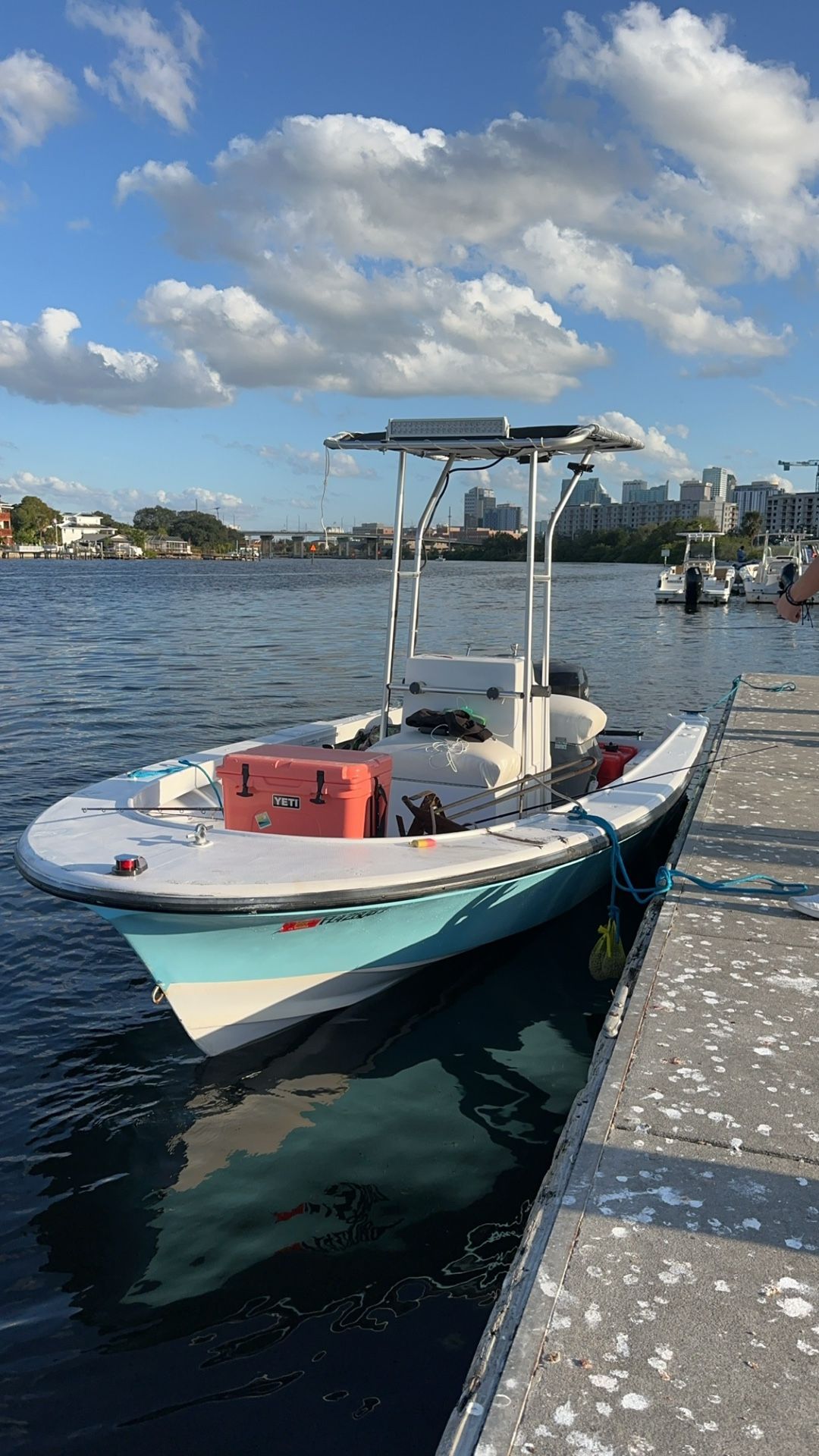 1996 Center console Wellcraft boat 18FT