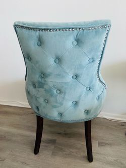 Aqua/Teal Velvet Tufted Accent Chair