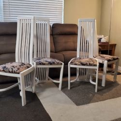 4 Chairs