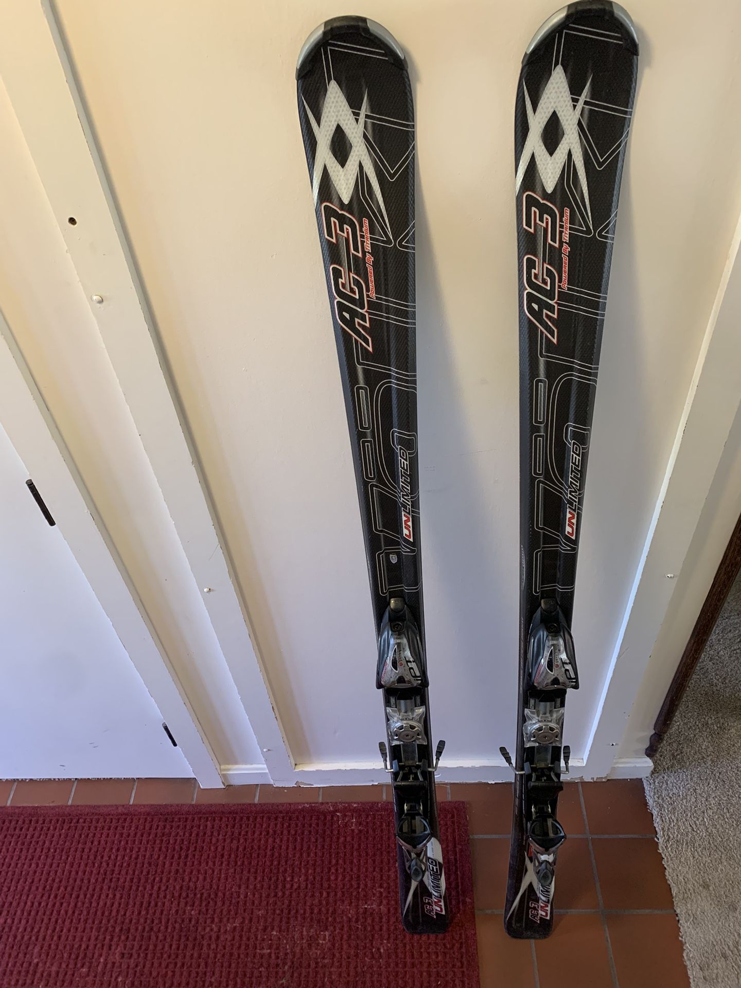 Volkl Unlimited AC3 Skis