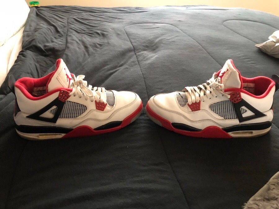 Air Jordan 4 “Fire Red”