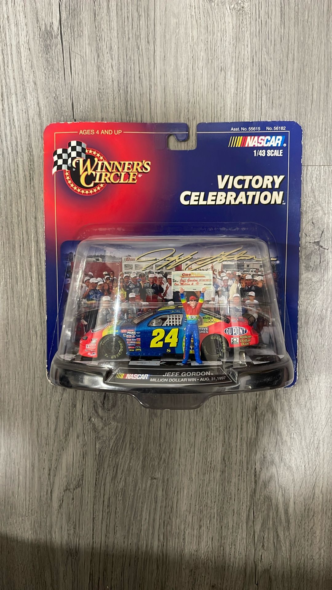 Winner's Circle JEFF GORDON Victory Celebration NASCAR Die Cast 1:43 NEW