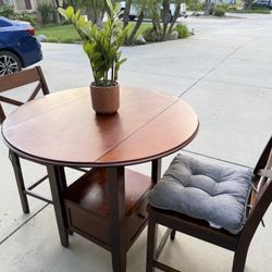 Small Apartment Dining Table 