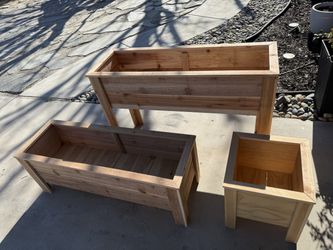 Handmde Cedar Planter Boxes