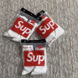 Supreme socks