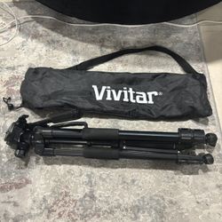 50” Professional Light Weight Vivitar Tripod