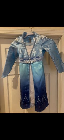 Princess Elsa kids size small