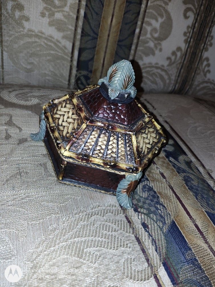 ANTIQUE Small Items Older