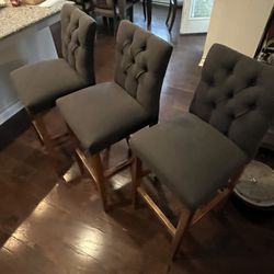 🪑 Set of Bar Stools – Great Condition! 🪑
