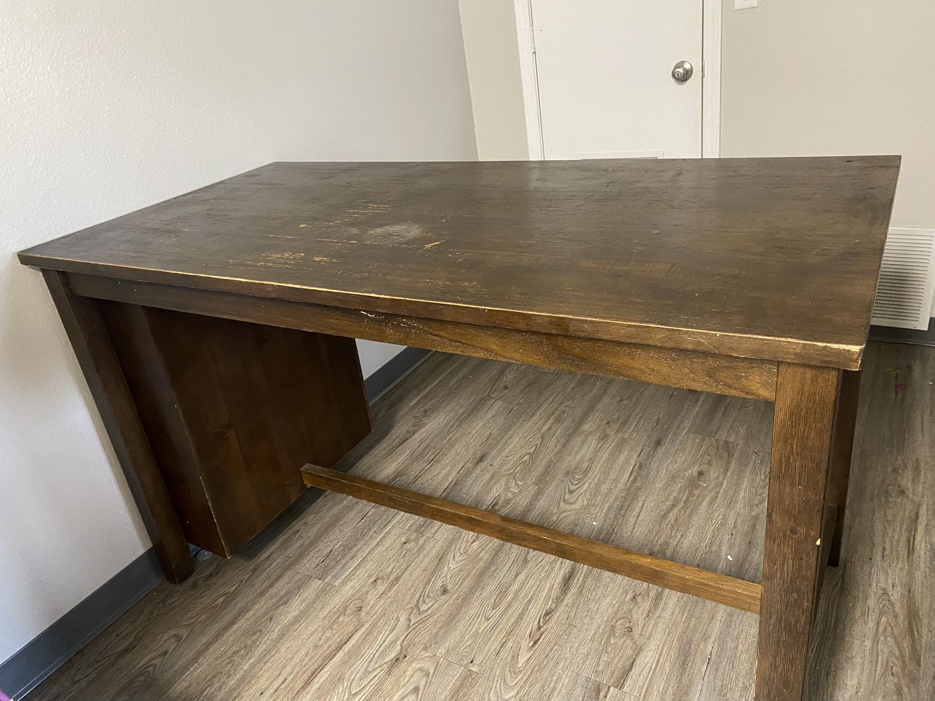 Dining Room Table (No chairs)