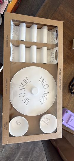 Rae Dunn taco night set
