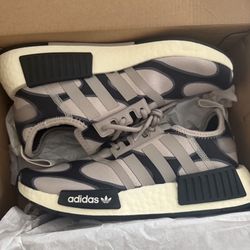 Women Size 5 Adidas NMD_R1 Marimekko Linssi Pattern Running Shoes