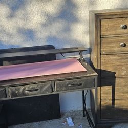 Free ! Desk And Dresser 