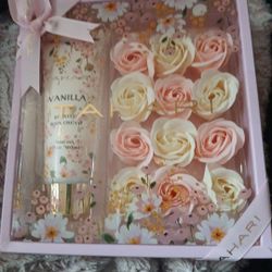 Tahar Vanilla Scent Body Cream And Petal Soaps