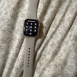 Apple Watch Series 9 Aluminum Case (2024)