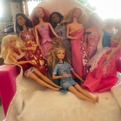 Barbys En Muy Buenas Condisiones Son 9  Cada Una Dos Doll O Todas Por 12 /50 