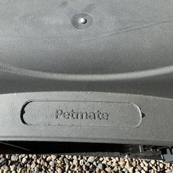 Petmate Animal Travel Carrier (Used Once $45 OBO)