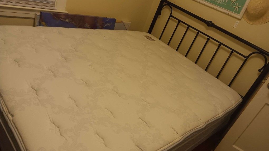 Queen Size Bed $400