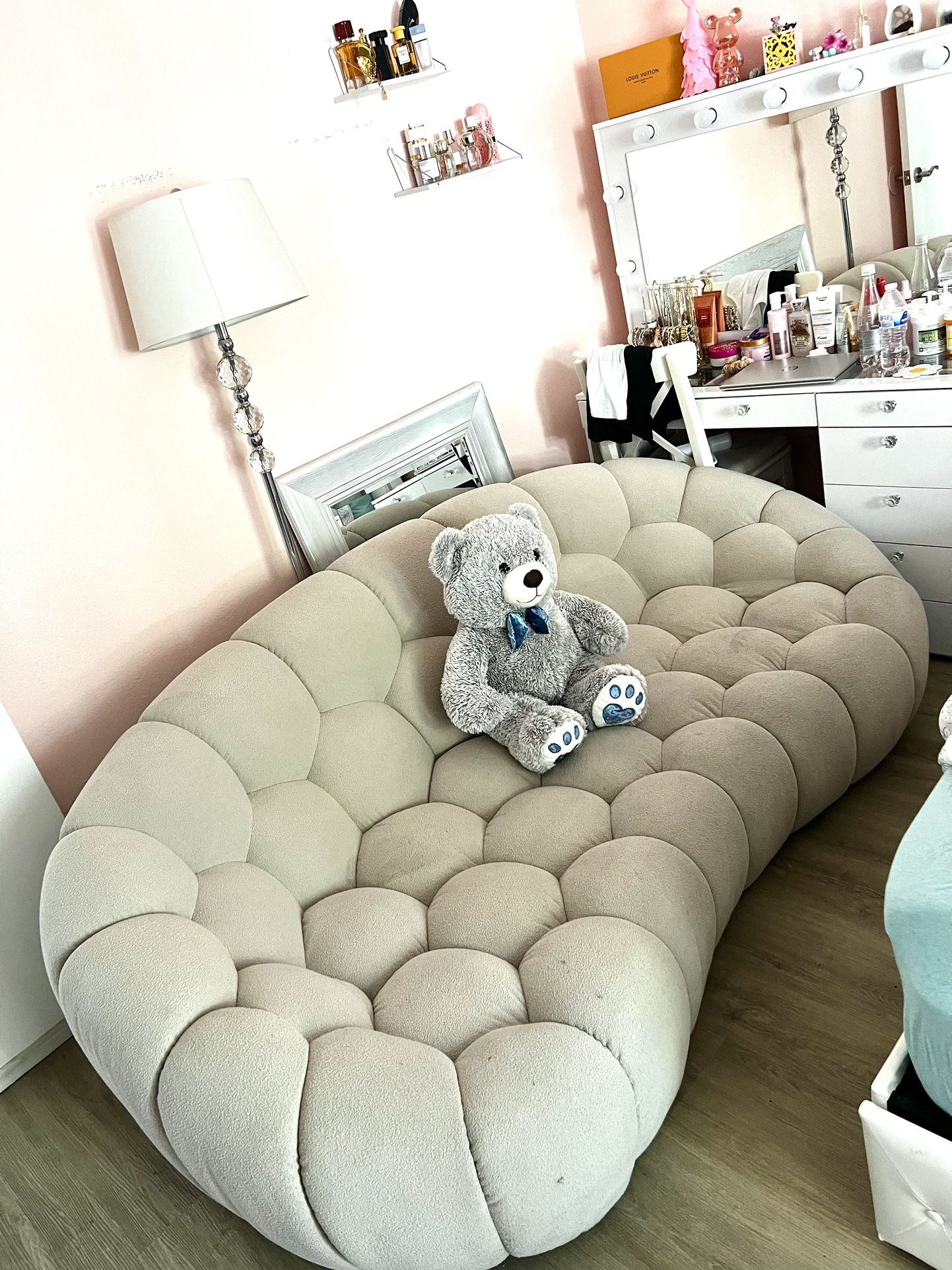 LAMOD Divani Casa Yolonda - Modern Curved Beige Fabric Loveseat