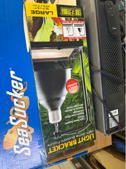 Reptile light holder