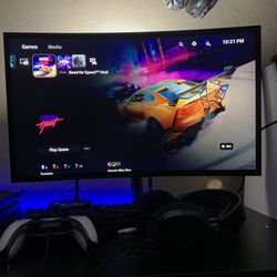 27 Inch Curved Samsung monitor