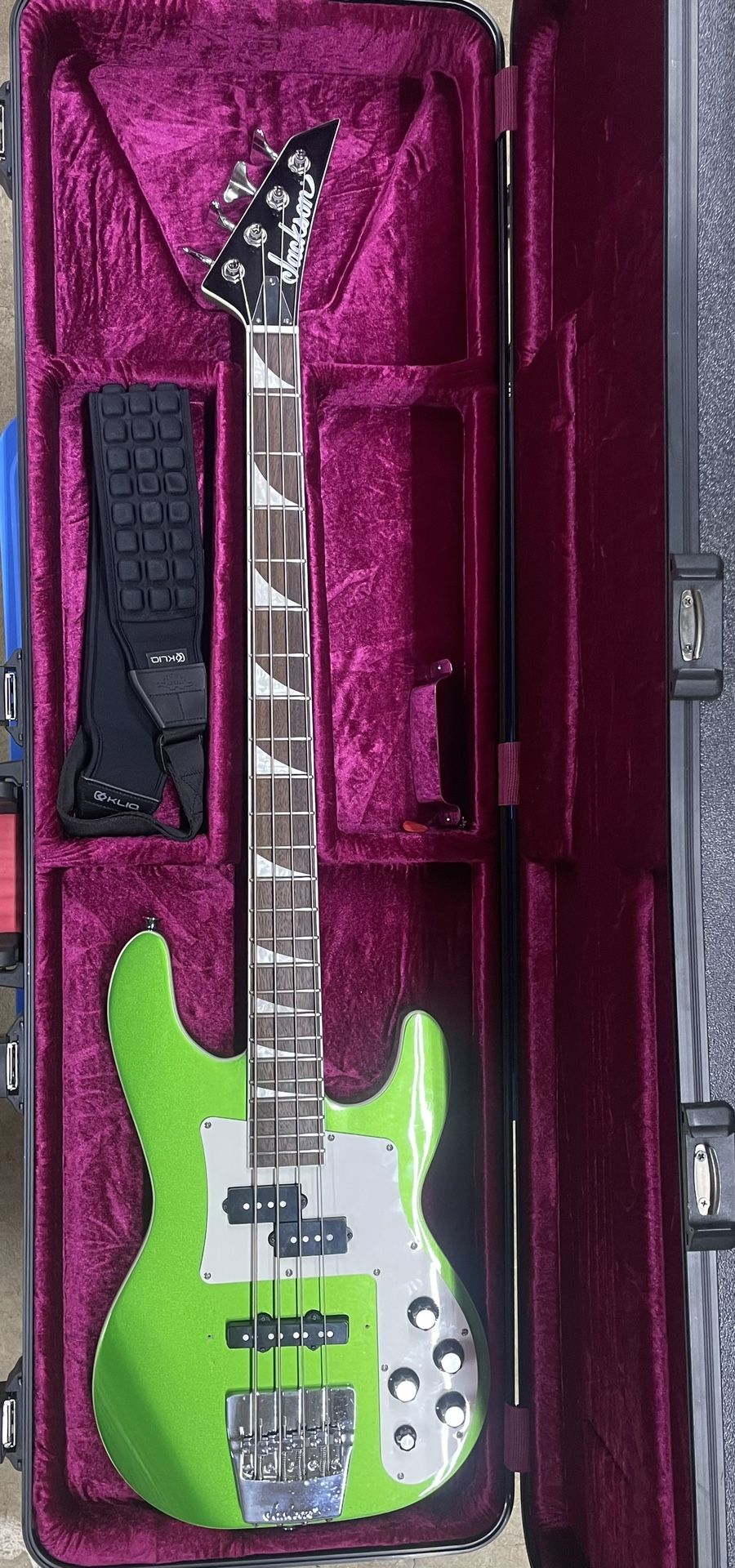 Jackson X Series Bass