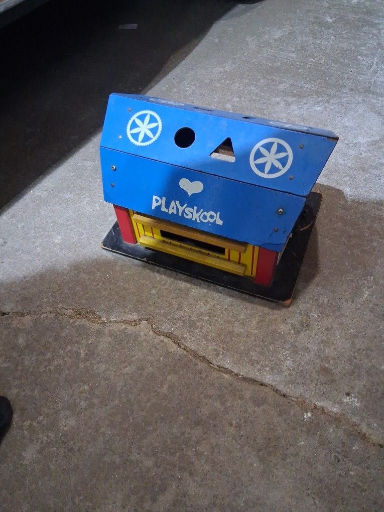 Playskool Barn And Puzzles