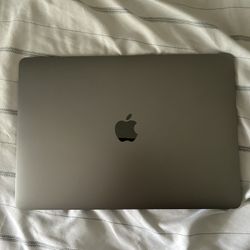 MacBook Air 13”