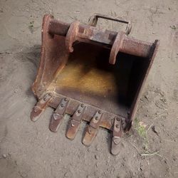 Bobcat X Change 24" Tooth Bucket 