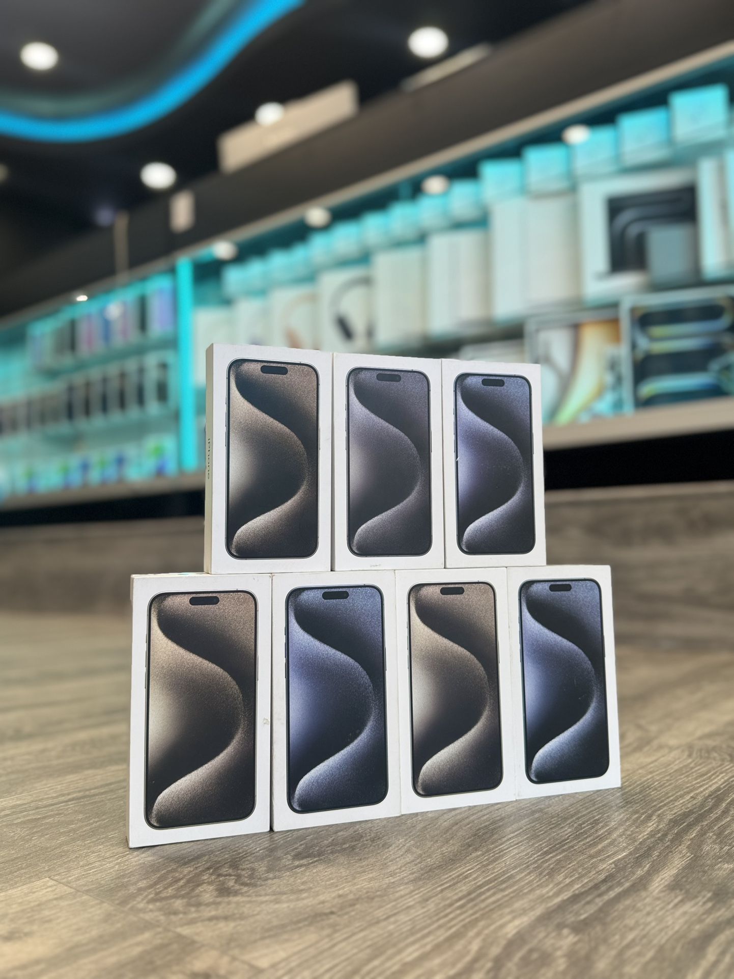 iPhone 15 Pro & 15 Pro Max Available ( Unlocked / Liberado ) * Payment Plans Available / Planes De Pagos Disponibles *