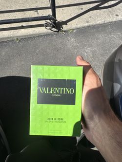 Valentino Donna Cologne