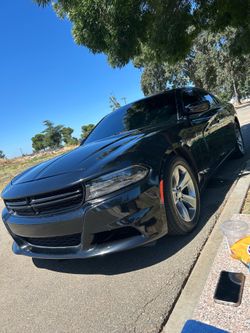 2017 Dodge Charger sxt