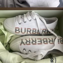 Burberry Shoes 