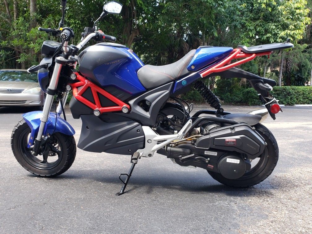 Stunt Scooter 150cc YN-150 T9
