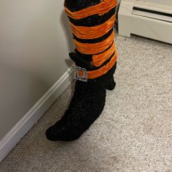 Halloween Boot Decor 
