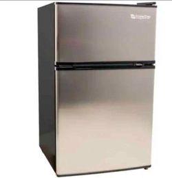 EdgeStar
3.1 cu. ft. Mini Fridge in Stainless Steel with Freezer