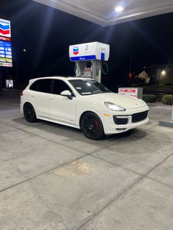 Porsche Cayenne GTS wheels