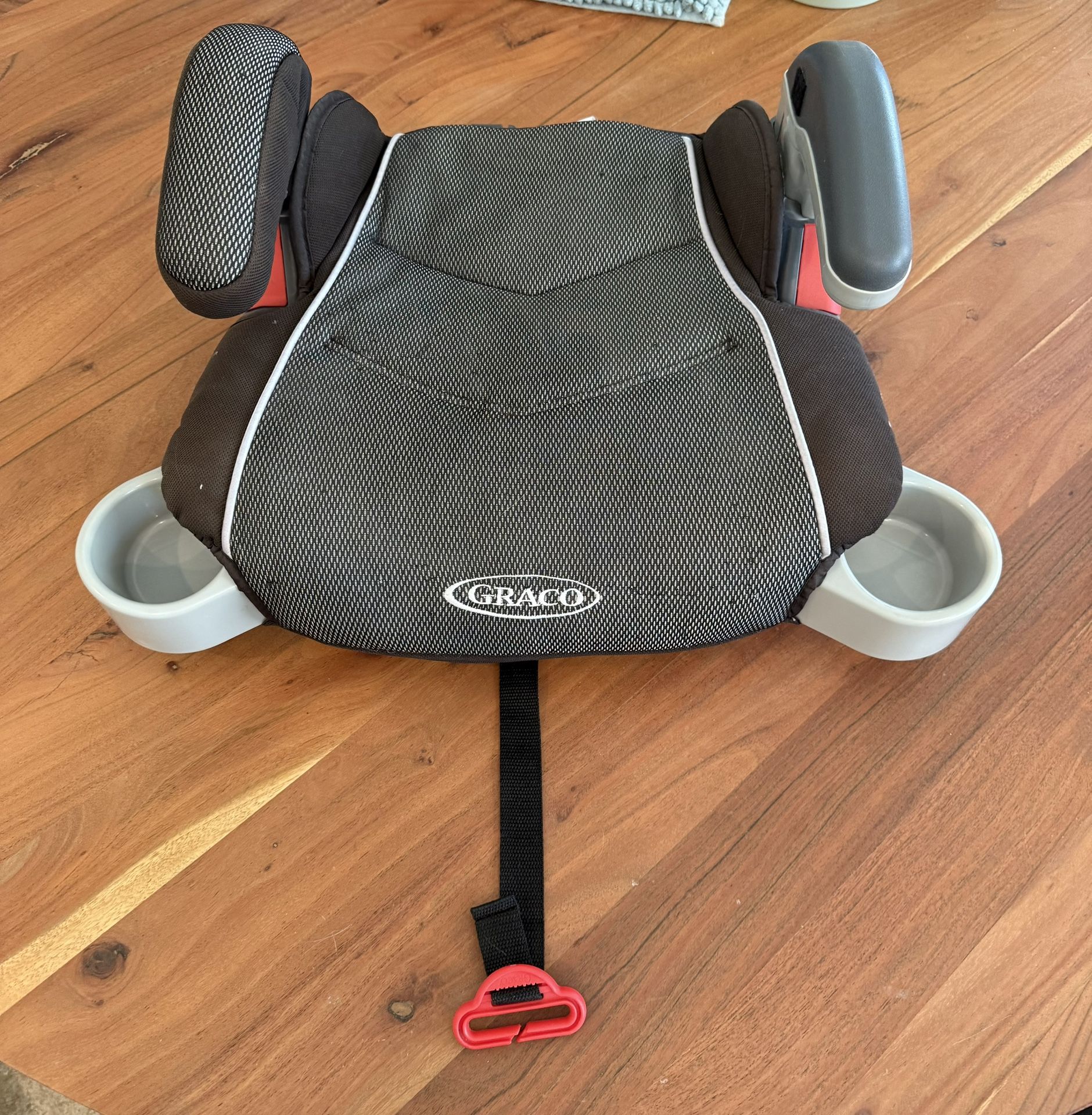 GRACO Backless Booster Seat with Affix Latch