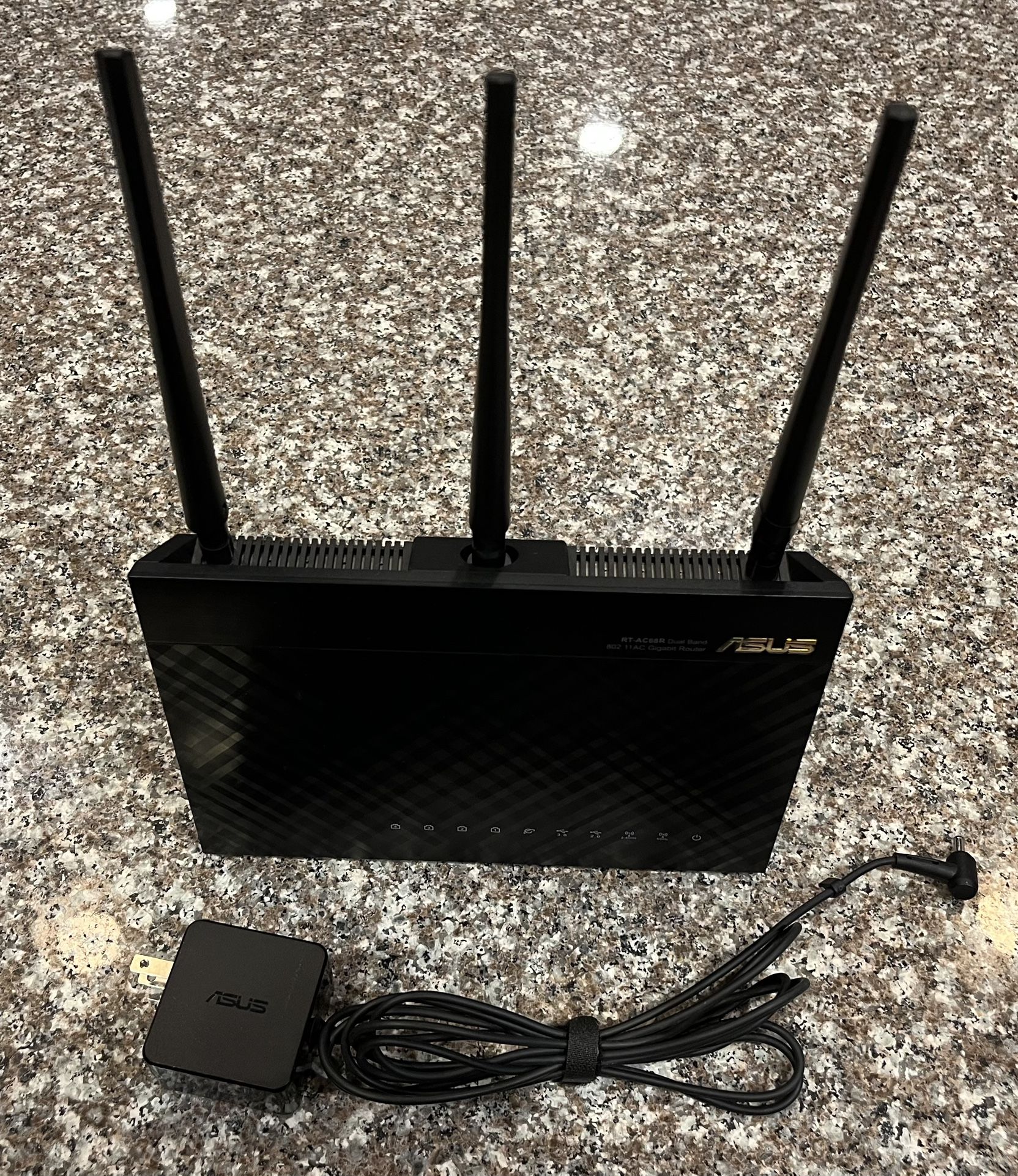 ASUS RT-AC68U AC1900 Dual Band 4 Port Gigabit Wireless Wifi Gaming Router