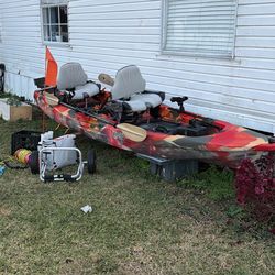 Fishing kayak