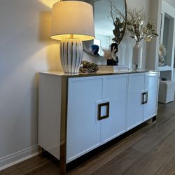 Console table