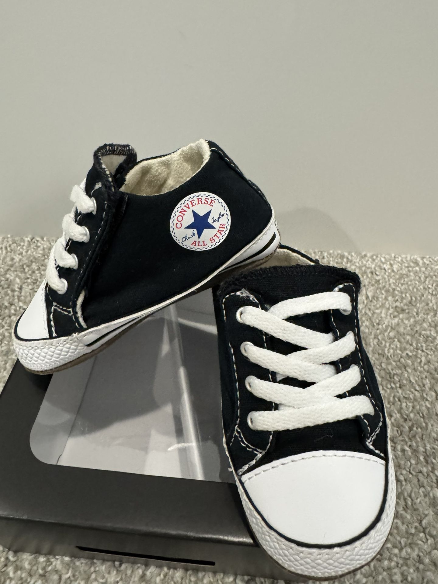 Converse Infant Crib Shoes (size 3)