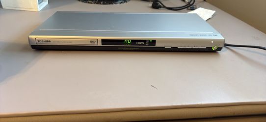Toshiba CD/DVD HDMI player with remote Model SD-K860su