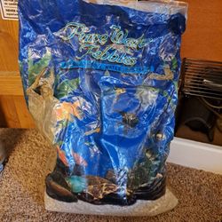 Premium Fresh Water Pebbles for Fresh Water Fish Tanks  MAKE OFFR