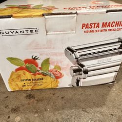 Brand New Pasta Maker / Roller 